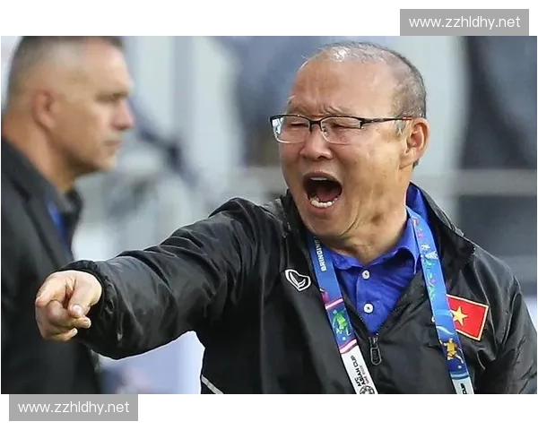 越南队鏖战绿茵舞台再掀东南亚足球风云激荡赛场激情时刻魅力四射